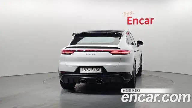 Porsche Cayenne 2023 — Şəkil 20/20