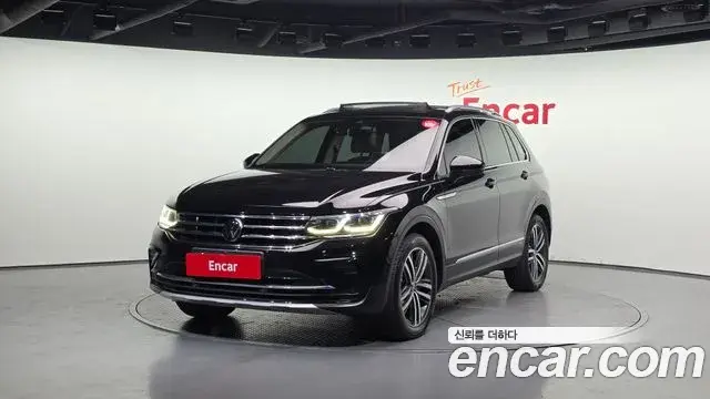 Volkswagen Tiguan 2021 — Фото 1/20