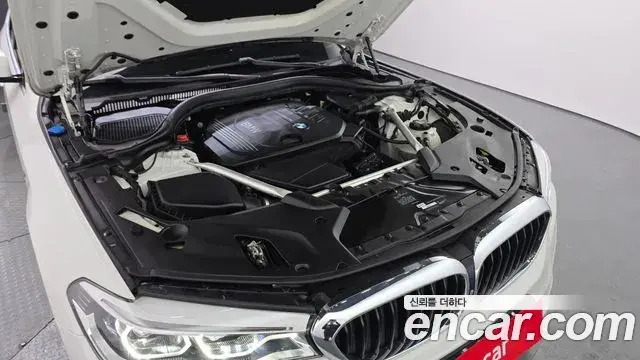 BMW 5 Series 2018 — Photo 5/20