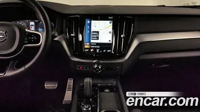 Volvo XC60 2021 — Şəkil 4/20