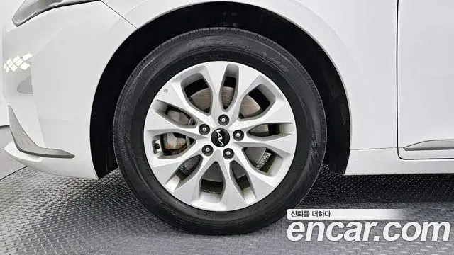 Kia K8 2022 — Şəkil 6/20