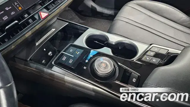 Kia K8 2022 — Şəkil 15/20