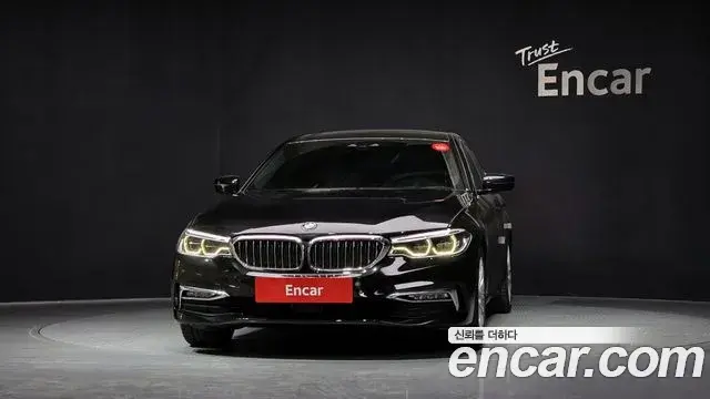BMW 5 Series 2018 — Şəkil 7/20