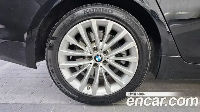 BMW 5 Series 2018 — Şəkil 20/20