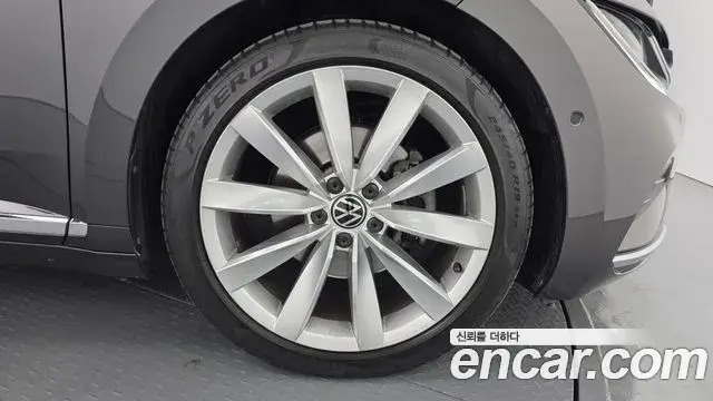 Volkswagen Arteon 2023 — ფოტო 15/20
