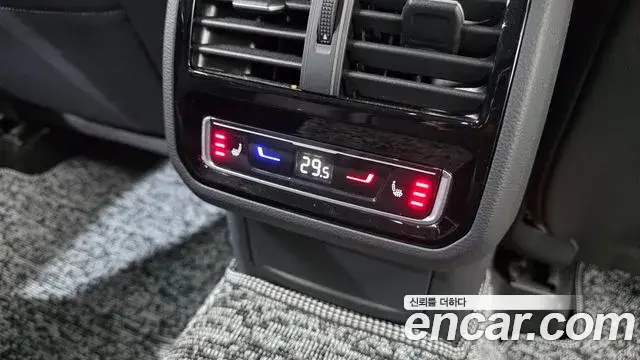 Volkswagen Arteon 2023 — ფოტო 2/20