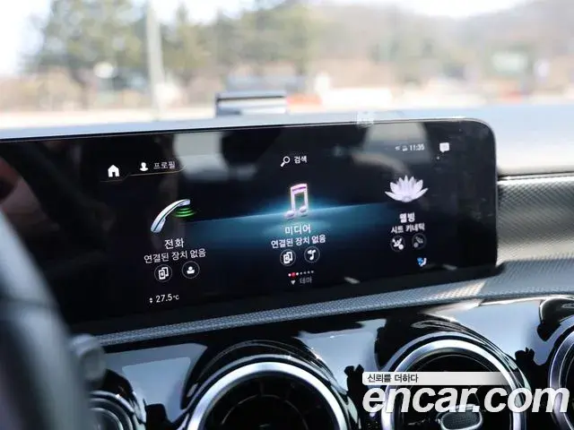 Mercedes-Benz A-Class 2021 — Photo 16/19