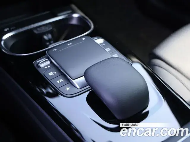 Mercedes-Benz A-Class 2021 — Photo 13/19