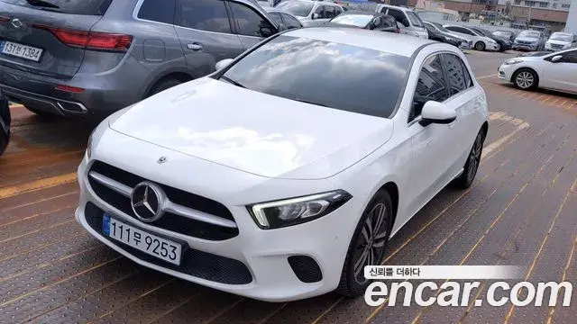 Mercedes-Benz A-Class 2022 — Photo 4/20