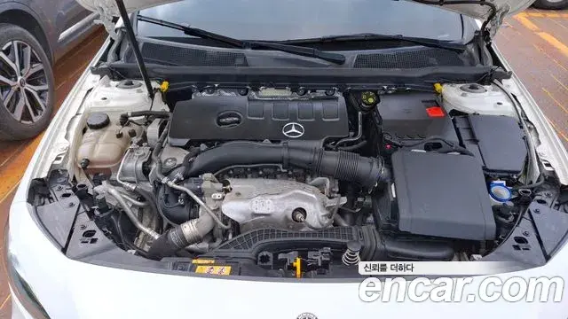 Mercedes-Benz A-Class 2022 — Photo 17/20