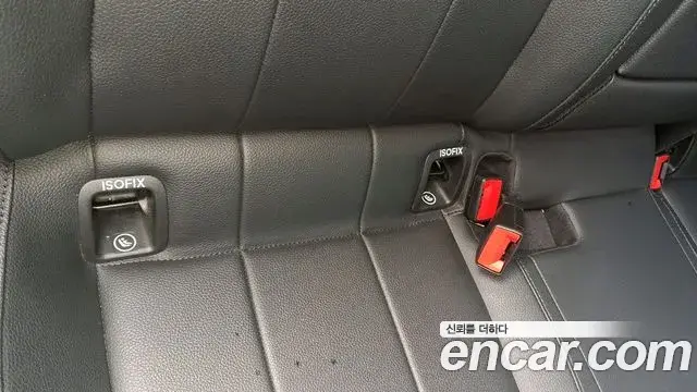 Mercedes-Benz A-Class 2022 — Photo 6/20
