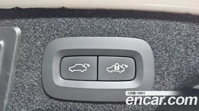 Volvo S90 2020 — Photo 7/20