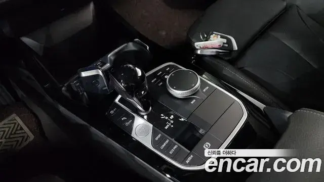 BMW 1 Series 2022 — Photo 17/20