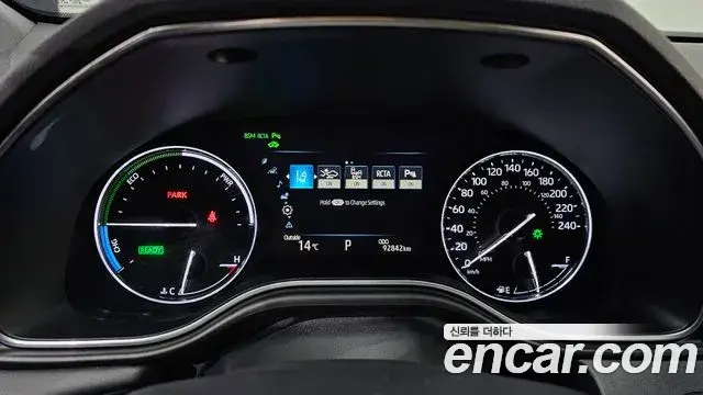 Toyota Avalon 2019 — Photo 19/20