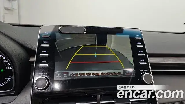 Toyota Avalon 2019 — Photo 16/20