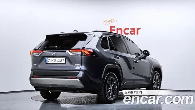 Toyota RAV4 2024 — ფოტო 4/20