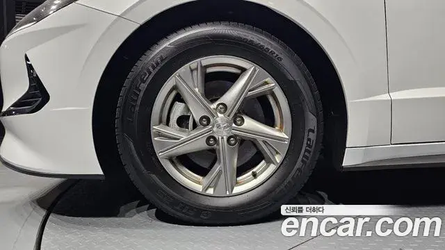 Hyundai Sonata 2019 — Фото 4/20
