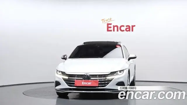 Volkswagen Arteon 2022 — Photo 1/18
