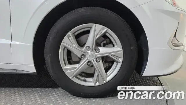 Hyundai Sonata Hybrid 2021 — Şəkil 19/20