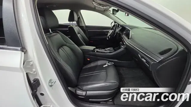 Hyundai Sonata Hybrid 2021 — Şəkil 14/20