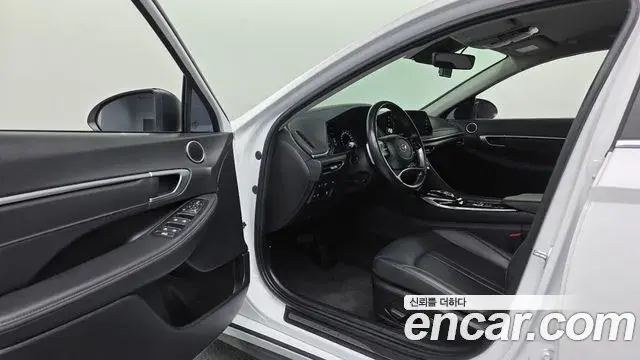Hyundai Sonata Hybrid 2021 — Şəkil 16/20