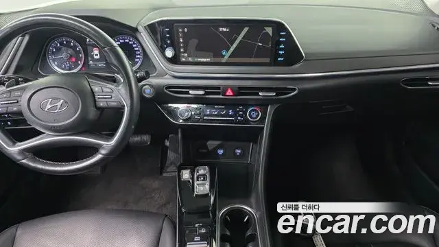 Hyundai Sonata Hybrid 2021 — Şəkil 9/20