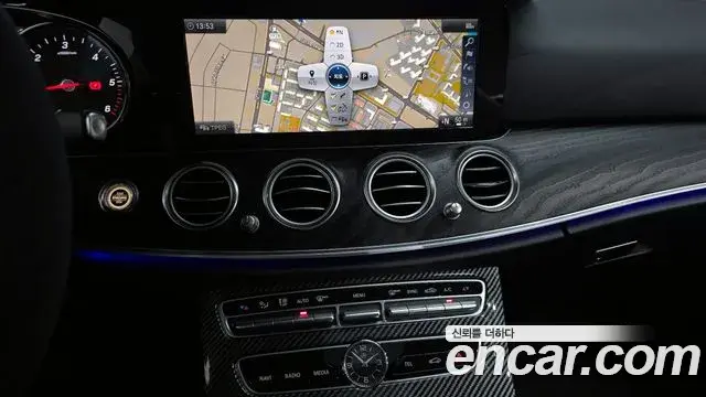 Mercedes-Benz E-Class 2018 — Şəkil 13/20