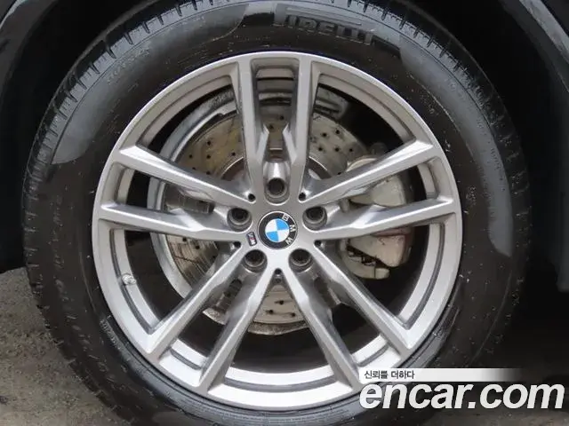 BMW X3 2021 — ფოტო 15/20