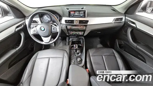 BMW X1 2020 — Şəkil 12/20