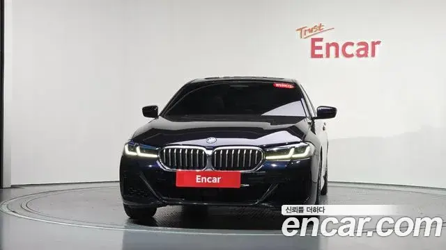 BMW 5 Series 2022 — ფოტო 7/20