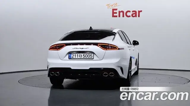 Kia Stinger 2018 — Şəkil 2/20