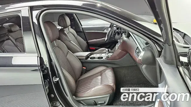 Genesis G70 2021 — Фото 12/20