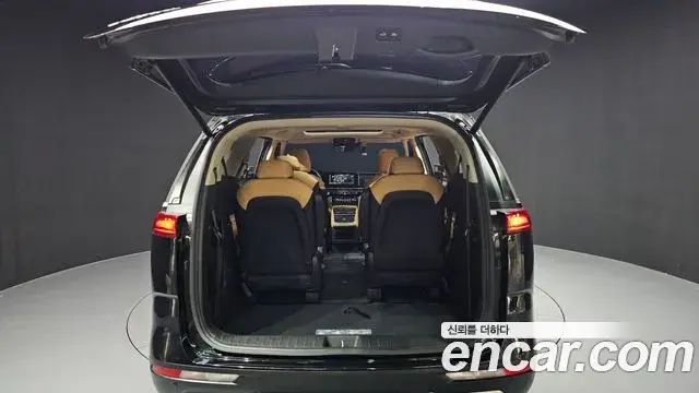 Kia Carnival 2022 — Фото 20/20