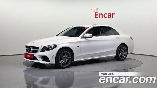 Mercedes-Benz C-Class 2020 — Фото 1/20