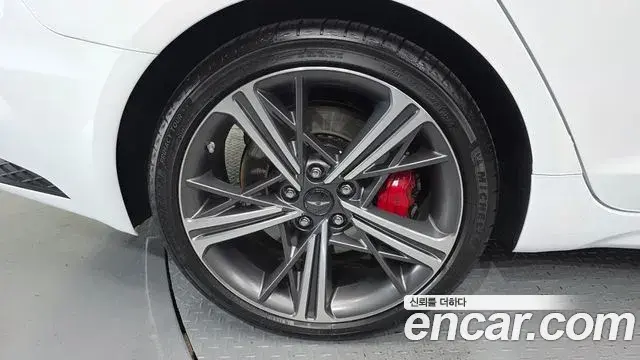 Genesis G70 2023 — ფოტო 16/33