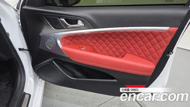 Genesis G70 2023 — ფოტო 26/33