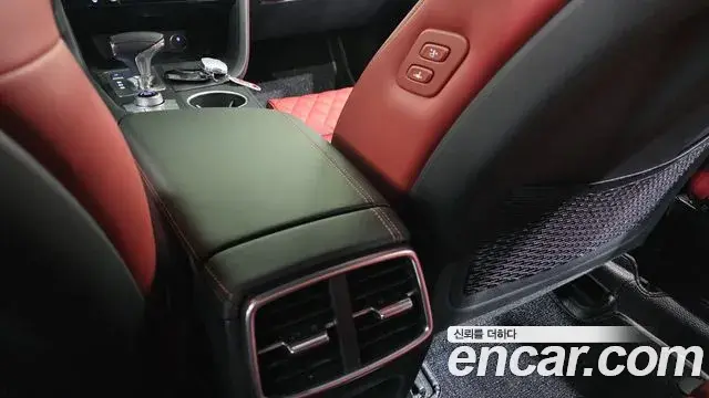 Genesis G70 2023 — ფოტო 8/33