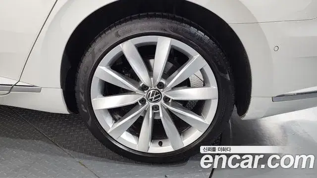 Volkswagen Arteon 2022 — Şəkil 10/35