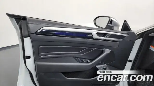 Volkswagen Arteon 2022 — Şəkil 23/35
