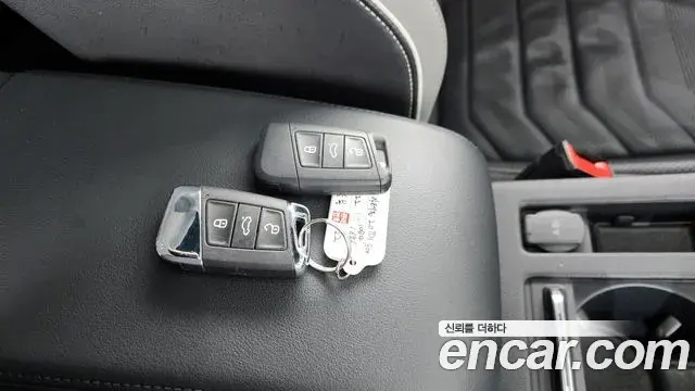 Volkswagen Arteon 2022 — Şəkil 28/35
