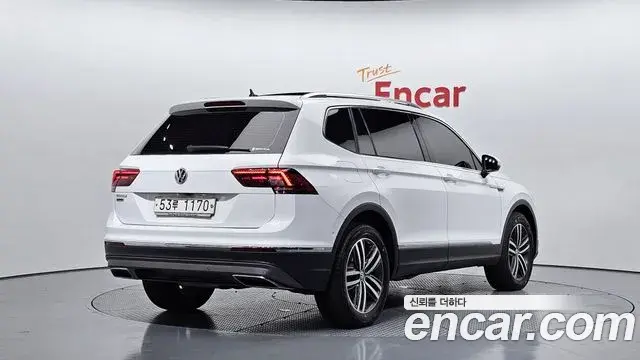 Volkswagen Tiguan Allspace 2018 — Photo 13/20