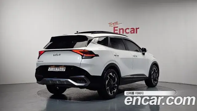 Kia Sportage 2022 — Photo 11/35