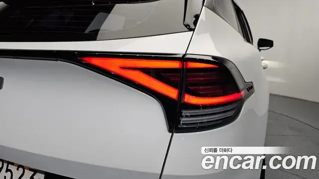 Kia Sportage 2022 — Photo 23/35