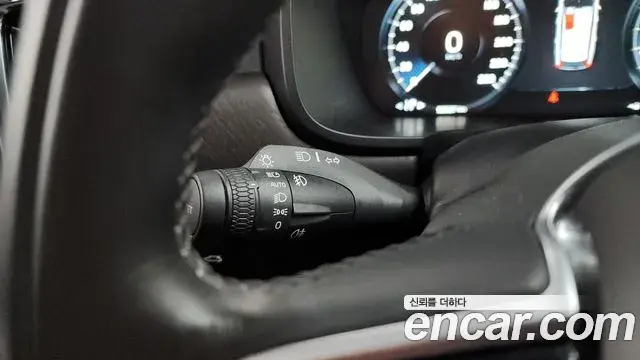 Volvo V90 Cross Country 2018 — Şəkil 7/32