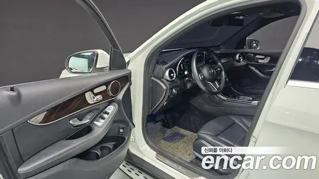 Mercedes-Benz GLC-Class 2020 — Фото 10/20