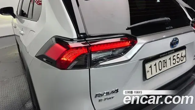 Toyota RAV4 2024 — Şəkil 5/33