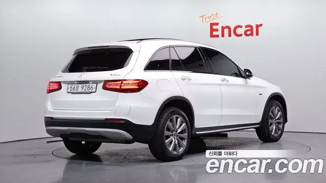 Mercedes-Benz GLC-Class 2018 — ფოტო 22/34