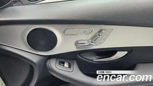 Mercedes-Benz GLC-Class 2018 — ფოტო 7/34