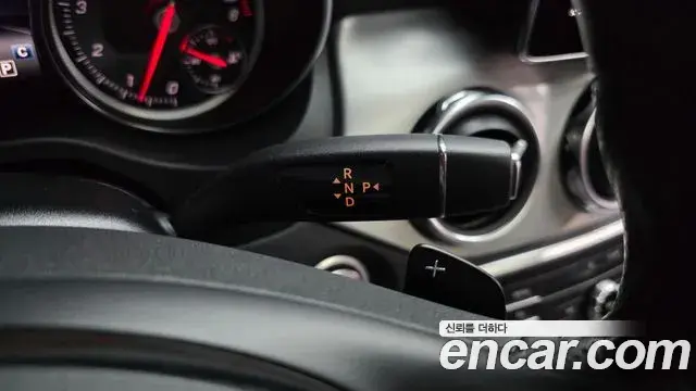Mercedes-Benz GLA-Class 2019 — Photo 3/31