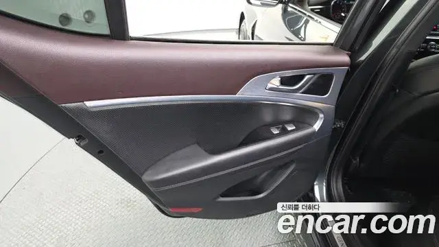 Genesis G70 2018 — Şəkil 29/31